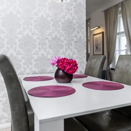 Royal Vysehrad Appartement Praag